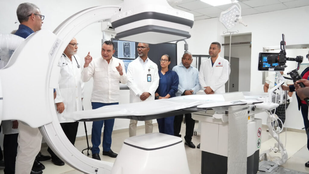 SNS inaugura moderna Unidad de Hemodinamia en el Gautier en vísperas de su 75.º aniversario